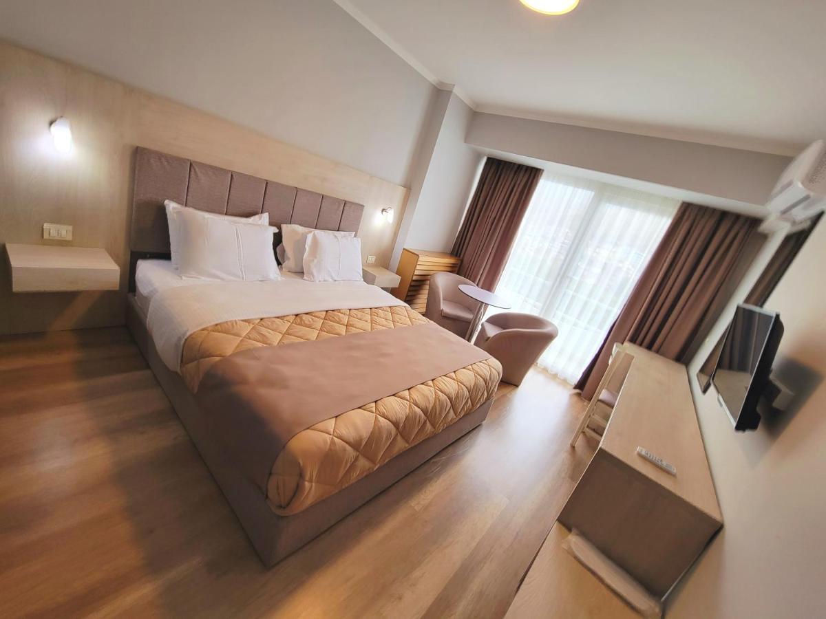 Enkelana Hotel
