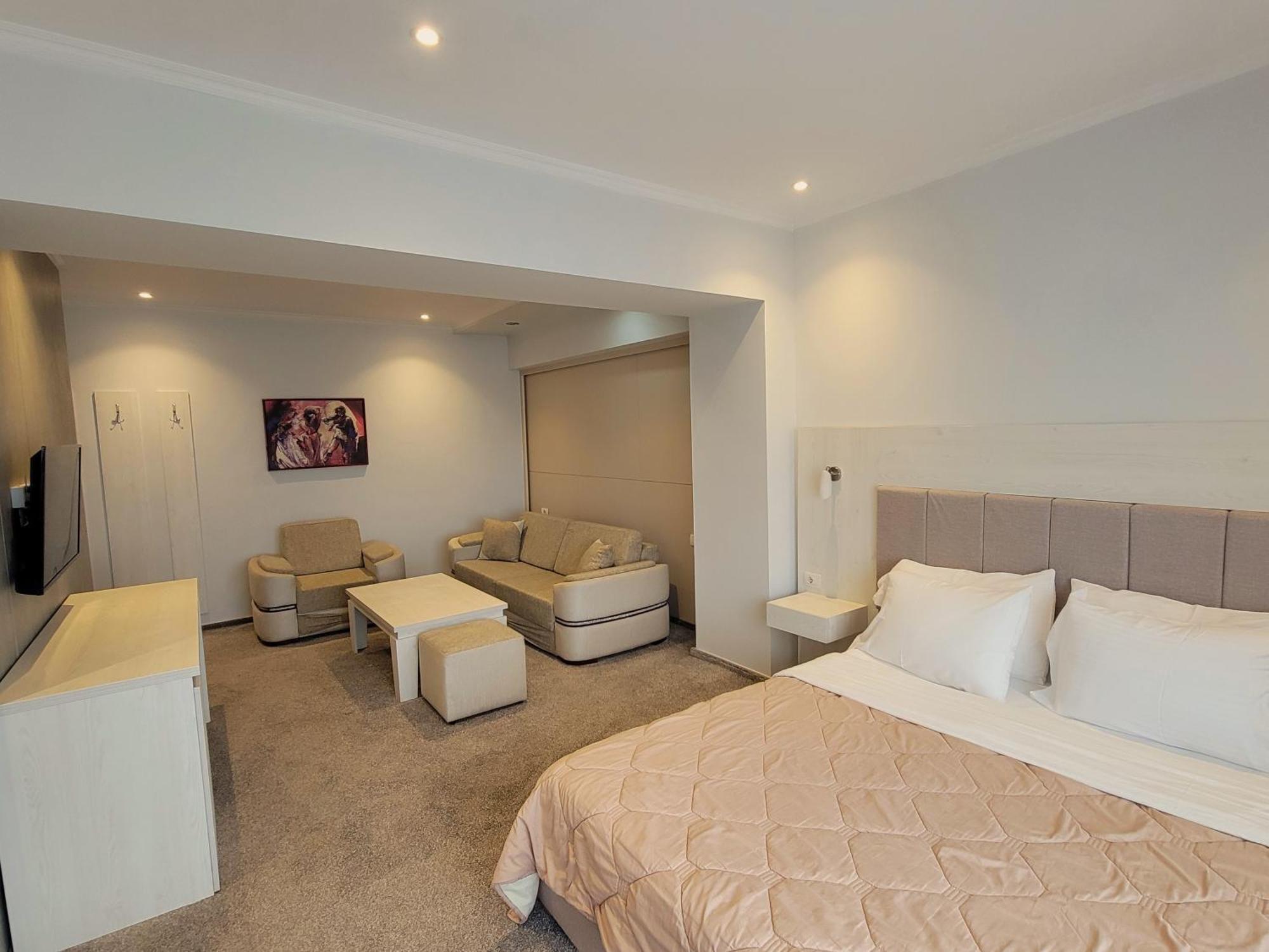 Hotel Enkelana Pogradec